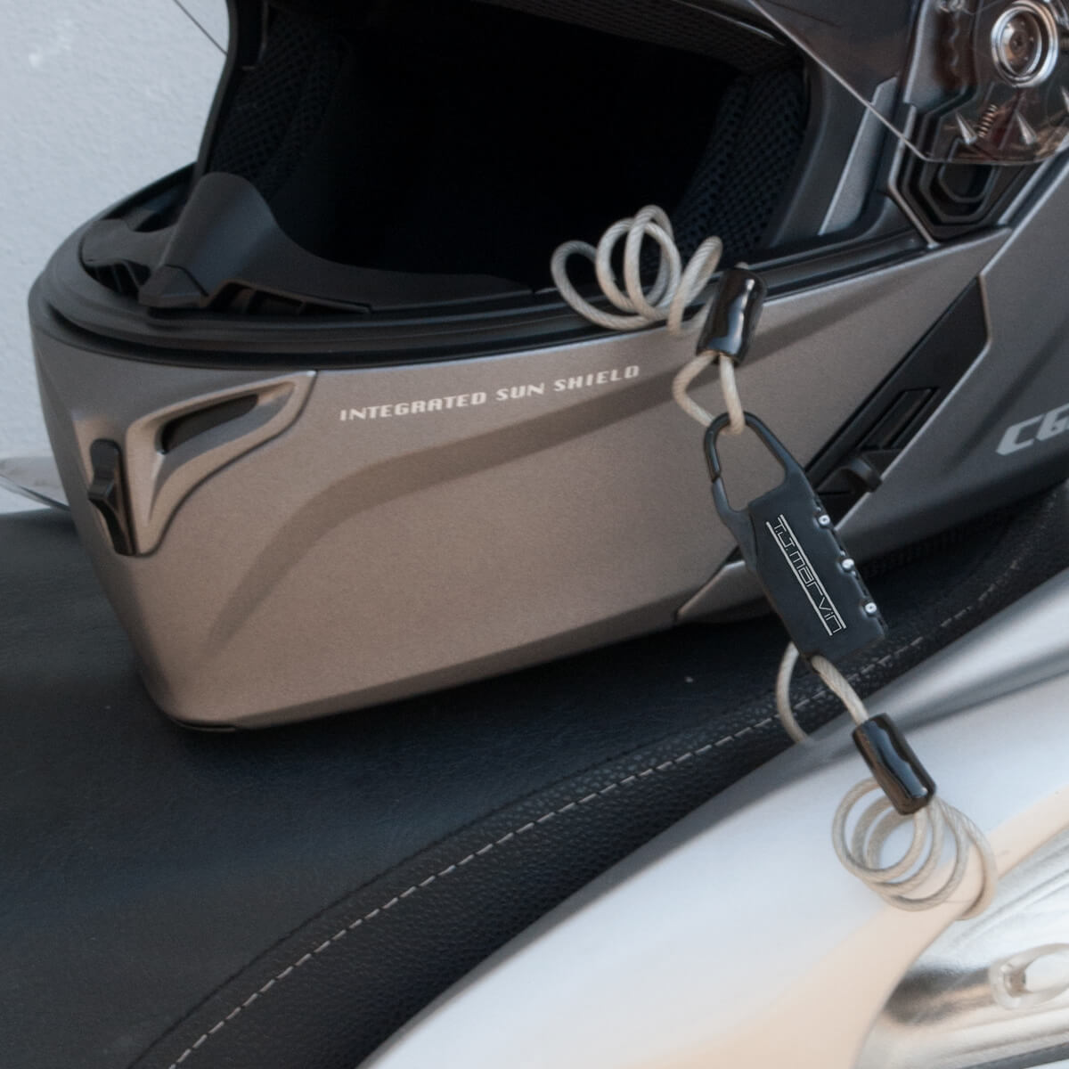 PADLOCK WITH ANTI-THEFT CABLE TJMARVIN HELMET