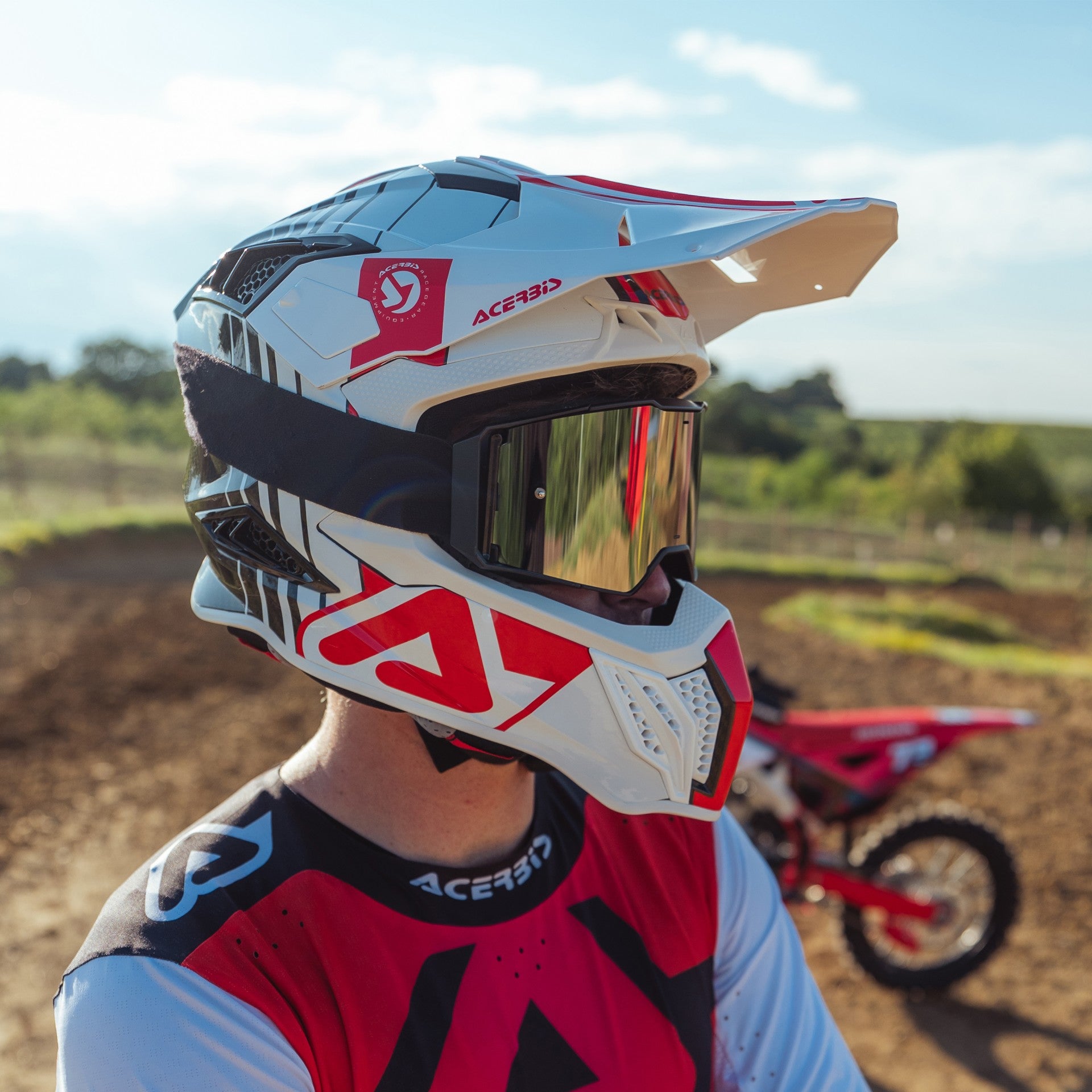 Casco Moto Cross Integrale ACERBIS AIRSTRIKE-C Carbon Bianco Rosso